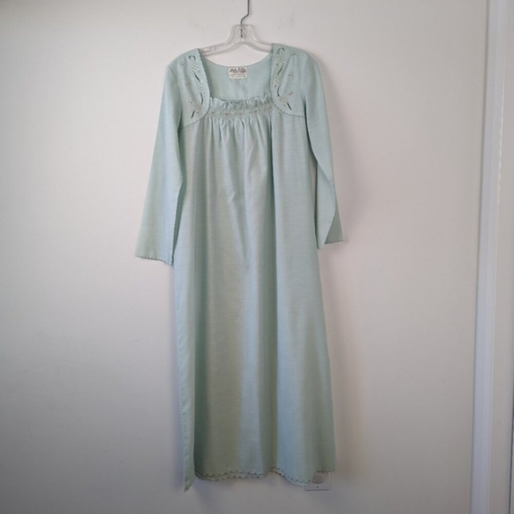 Vintage Lily Mint Green Nightgown with Embroidery Details - Size 34
